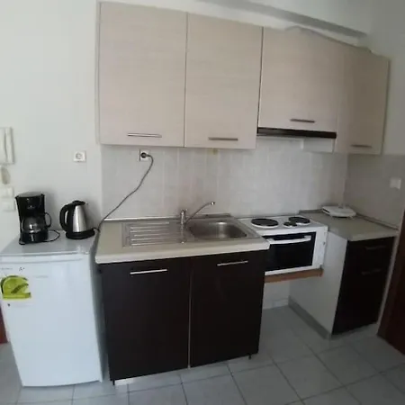 Happy Rabbit 1 * سالونيك